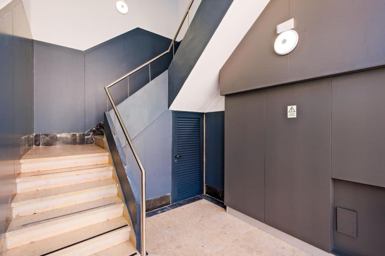 Lovely Fully Equipped Near Subway N9 Appartement