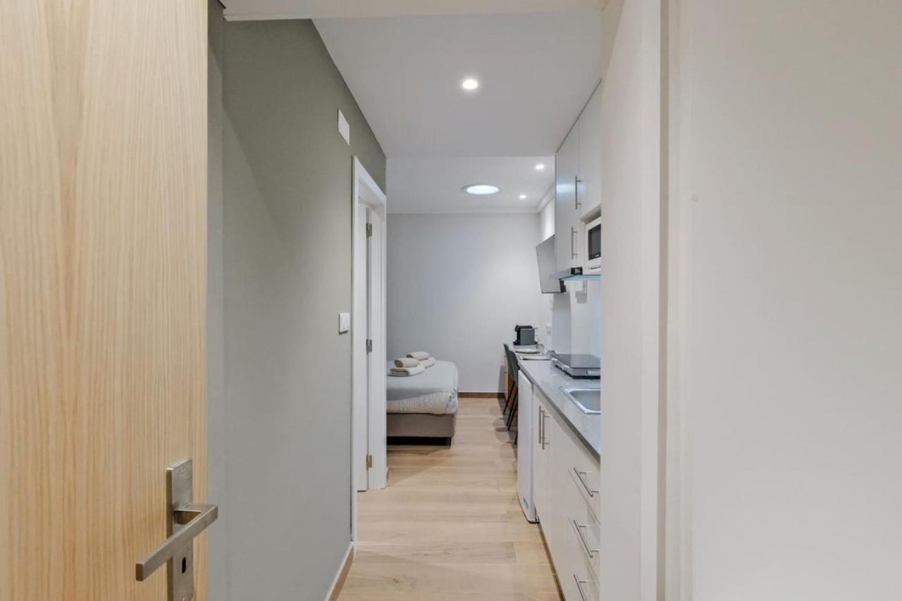 Lovely Fully Equipped Near Subway N9 *